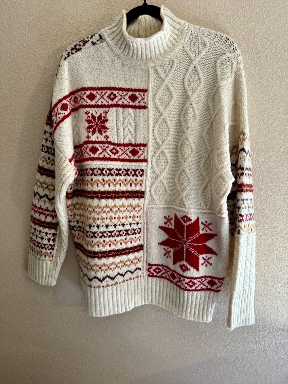 American Eagles Chunky Cream Fair Isle Cable Knit Sweater with Red Accents Large